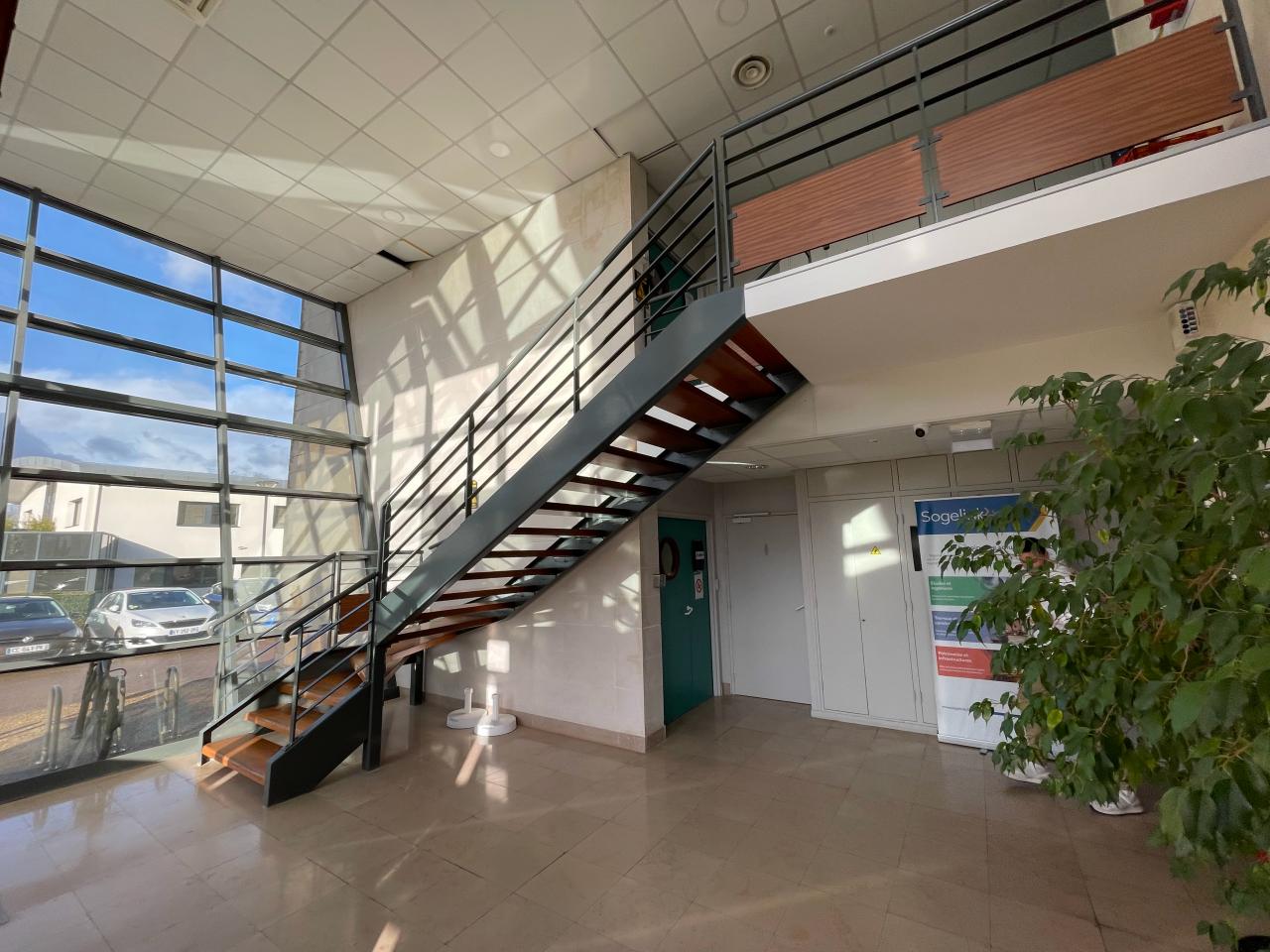 Bureau Bois-Guillaume 221m² Location bureau Bois-Guillaume Seine-Maritime OLBUR2428601 1